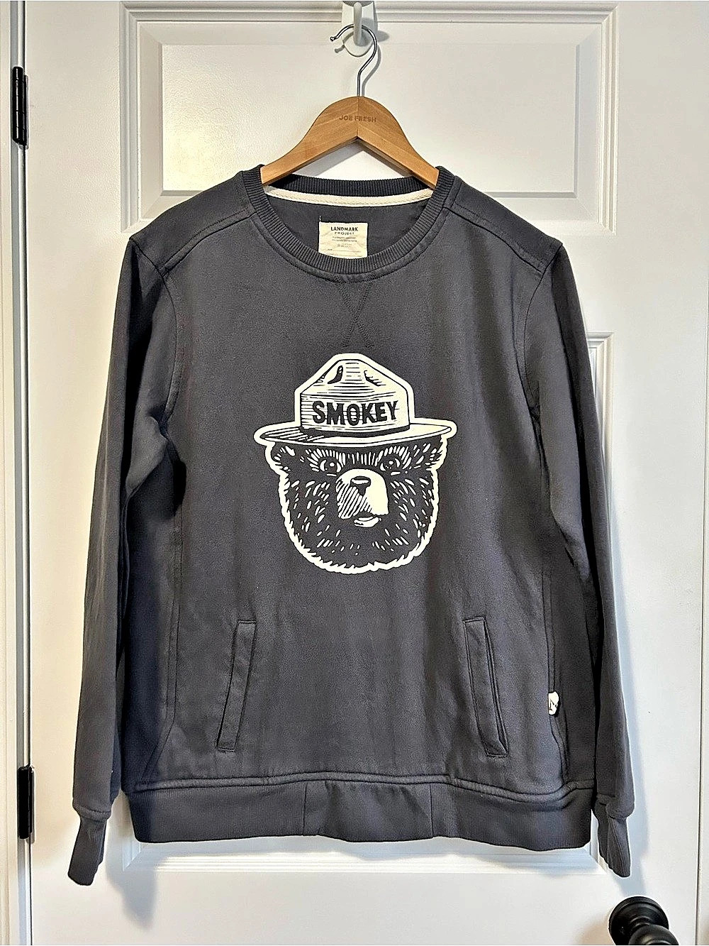 Landmark Project Smokey The Bear Crewneck sweatshirt in Gray Size Large